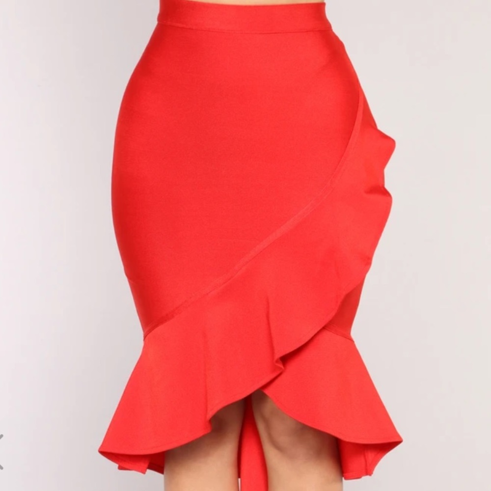 Bandage ruffle skirt